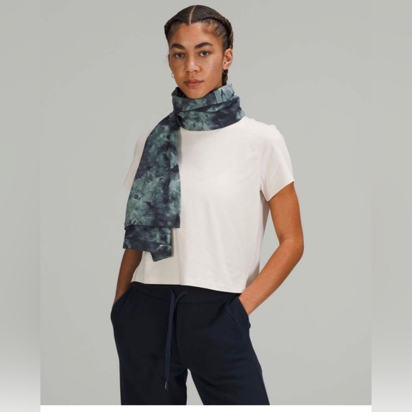 LULULEMON - Vinyasa Scarf - Picture 3 of 9